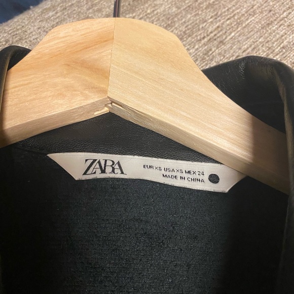 Zara dress - Picture 2 of 5